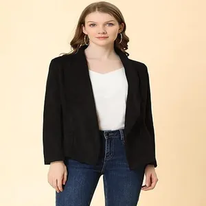 Veste élégante en faux daim noir pour femme avec un col à revers sophistiqué