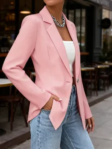 Eleganter rosa Damenblazer mit Reverskragen, langen Ärmeln und einem praktischen Knopfverschluss