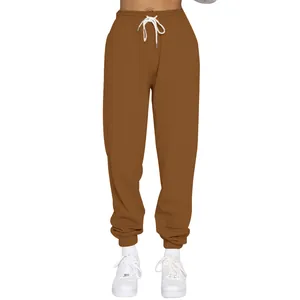 Bequeme braune Fleece-Jogginghose für Damen mit Kordelzug und elastischen Bündchen