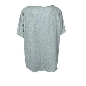 Rückansicht eines grauen, locker sitzenden Kurzarm-T-Shirts mit weicher Textur.
