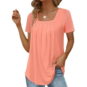 Elegantes pfirsichfarbenes Damen-T-Shirt mit quadratischem Ausschnitt und Falten-Details