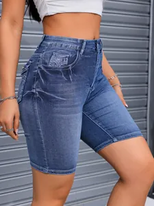 Short cycliste en jean extensible à taille haute pour femme dans un délavage bleu moyen