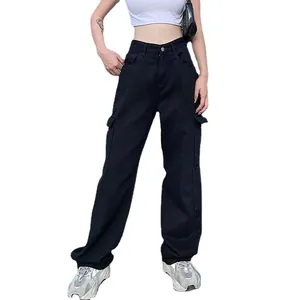 Jean cargo noir élégant à taille haute pour femmes avec poches latérales et coupe droite