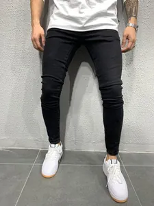 Detailansicht der schwarzen Skinny-Stretch-Jeans für Herren mit schmaler Passform