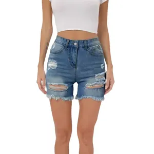 Pantaloncini di jeans blu a vita alta con buchi consumati e orli con frange per donna