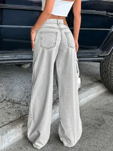 Back view detail of women's American vintage washed gray low-waist wide-leg denim jeans