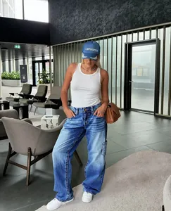 Vaqueros anchos de mujer de estilo high-street en denim azul lavado, corte relajado