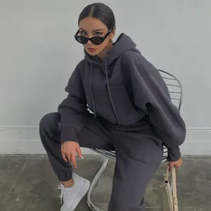 Dames streetwear trainingspak set met oversized hoodie en joggingbroek grijs