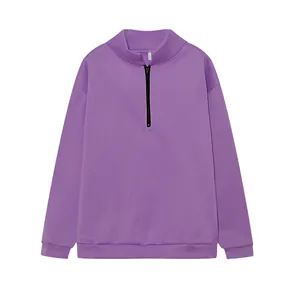 Felpa viola da donna con mezza zip e collo alto dal design casual e sportivo