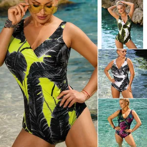 Bañador de una pieza retro con estampado de hojas de palma tropicales y cuello en V