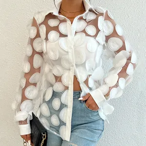 Ensemble 2 pièces chic chemise en tulle transparent à fleurs 3D et bustier blanc