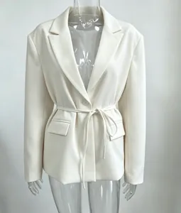 Elegante americana blanca crema de manga larga con cinturón ajustable y solapa mujer