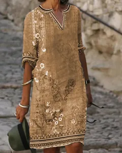 Casual vintage ethnic floral print midi dress with a V-neck and boho style detail