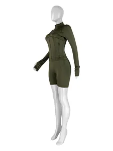 Ensemble de yoga deux pièces vert olive haut de gamme avec veste zippée et short court