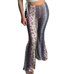 Vue détaillée du pantalon évasé à imprimé floral bohème pour femme, tissu élastique doux