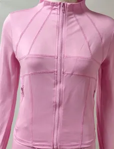 Veste de yoga sport rose à fermeture éclair, coupe ajustée, tissu respirant et séchage rapide