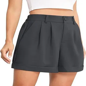Elegantes pantalones cortos gris oscuro de pierna ancha con cintura elástica para verano