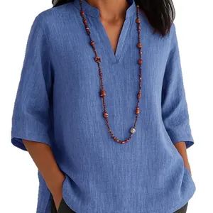 Chemise décontractée en coton et lin pour femme avec col en V et manches 3/4 en bleu