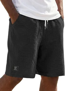 Detailansicht der schwarzen Herren-Baumwoll-Leinen-Shorts mit hochwertigem strukturiertem Stoff
