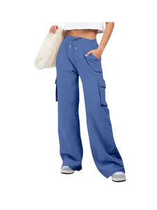 Blauwe cargo joggingbroek met trekkoord voor dames, casual en sportief met wijde pijpen.