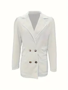 Detailaufnahme eines weißen gerippten langärmligen Blazers mit Knöpfen
