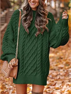 Vestido de suéter de punto trenzado verde de gran tamaño para mujer con cuello redondo.