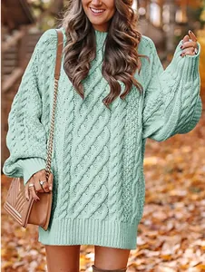 Vestido de punto trenzado oversize en verde menta para mujer con cómodo cuello redondo