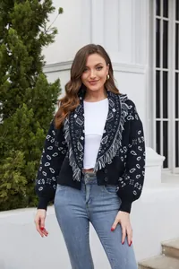 Chaqueta de punto retro para mujer con estampado de cachemira y flecos elegantes
