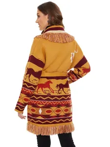 Cardigan in maglia bohémien a maniche lunghe con frange e motivo jacquard a cavallo vintage