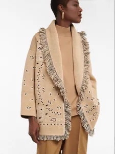 Bohemian gebreid vest in camel met paisley-motieven en decoratieve franje details
