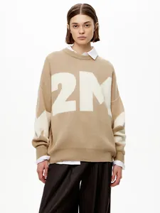 Modischer übergroßer beiger Damen-Strickpullover mit großem weißen 2M-Buchstaben-Design