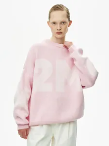 Modischer rosa Rundhals-Strickpullover mit übergroßem weißen Buchstaben-Druck für Damen