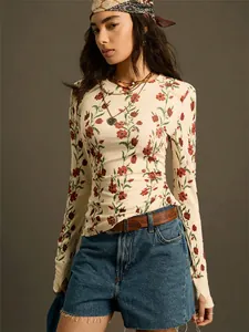 Detail view of vintage floral print slim fit knitted long sleeve tee with thumbholes
