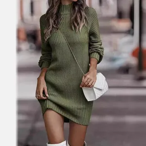 Elegantes olivgrünes langärmliges Strickkleid mit Rollkragen für Herbst und Winter