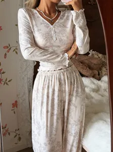Elegante completo loungewear a fiori a costine con maniche lunghe e pantaloni donna