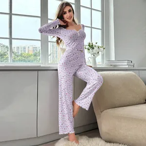 Elegante conjunto de pijama de 2 piezas para mujer con estampado floral y encaje