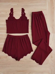 Ensemble pyjama 3 pièces bordeaux côtelé avec caraco en dentelle et pantalon long