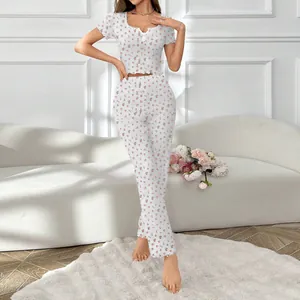 Tweeledige bloemen pyjama set met korte mouwen V-hals top en broek met golvende rand