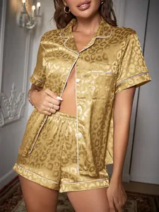 Luxuriöses Satin-Pyjama-Set mit Leopardenmuster, Kurzarm und eleganten Paspel-Details