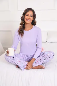 Pyjama violet à manches longues et pantalon imprimé étoiles pour femme