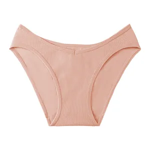 Slip senza cuciture a vita media in maglia a coste per donna color pesca chiaro