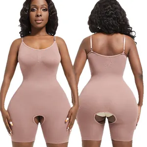 Nahtloser figurformender Body mit Bauchweg-Effekt und offenem Schritt für Damen in Tan