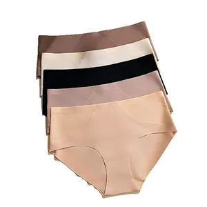 Five pack of seamless high elasticity breathable women's briefs for yoga and fitness