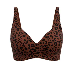 Nahtloser Deep-V Leopard-Jelly-BH mit verstellbaren Trägern und weichem Halt.