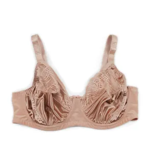 Vue détaillée d'un soutien-gorge à armatures en dentelle rose avec bretelles.