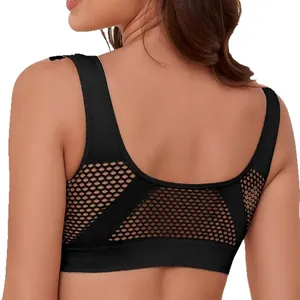 Vista posteriore di un reggiseno sportivo nero senza cuciture con rete per yoga e fitness