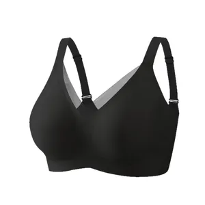 Elegante zwarte draadloze bh in grote maten met mesh kruisontwerp en naadloze ondersteuning