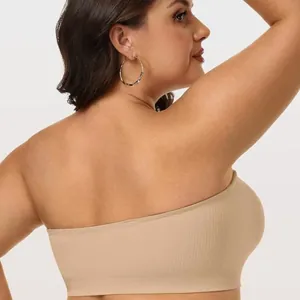 Reggiseno a fascia senza spalline color nudo per donna con supporto push-up, vista posteriore