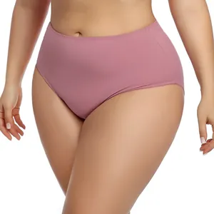 Detailansicht der nahtlosen hoch taillierten Übergrößen-Panty in Altrosa für gute Passform