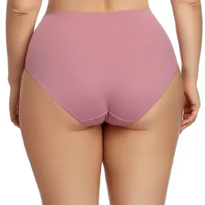 Rückansicht von nahtlosen hochtaillierten Damen-Slips in Übergröße Rosa